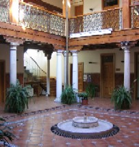 INTERIORES